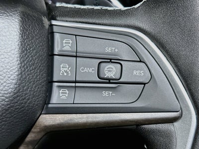 2027 Jeep Grand Cherokee Base