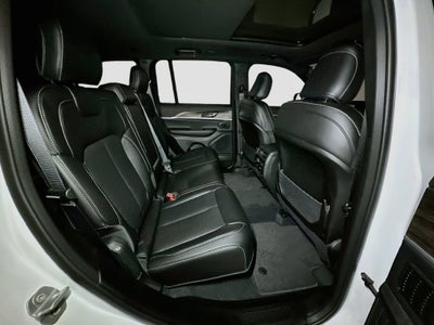 2027 Jeep Grand Cherokee Base
