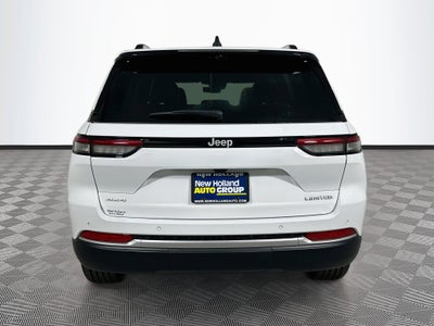 2027 Jeep Grand Cherokee Base