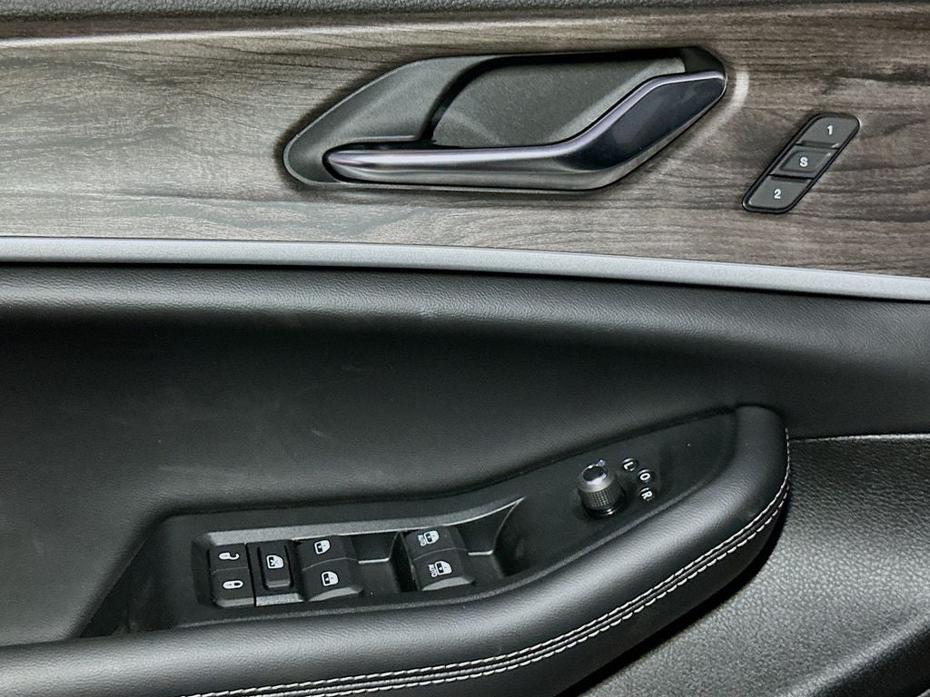2026 Jeep Grand Cherokee Base