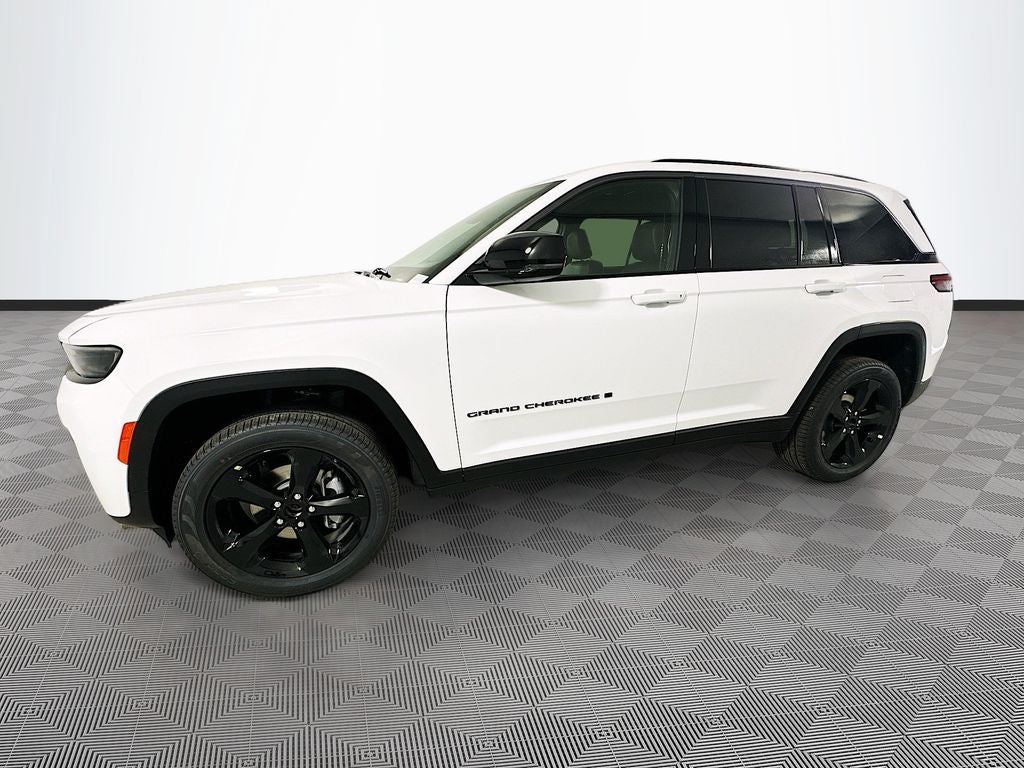 2026 Jeep Grand Cherokee Base