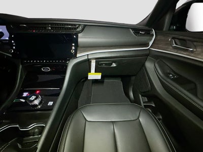 2026 Jeep Grand Cherokee Base