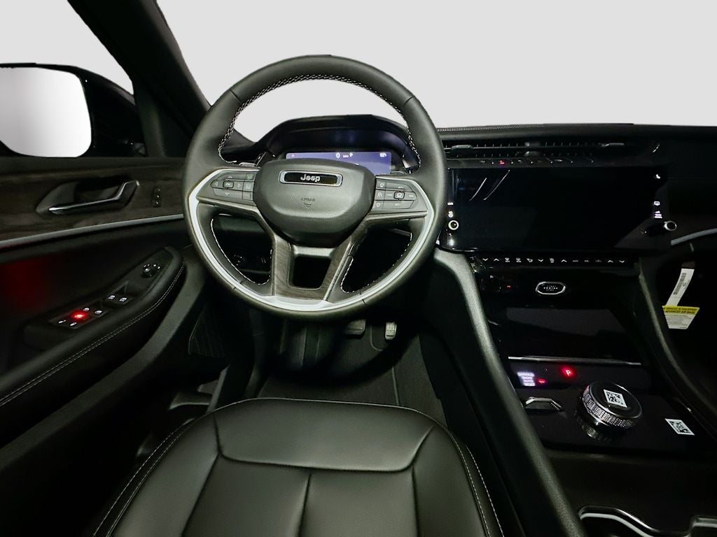 2026 Jeep Grand Cherokee Base