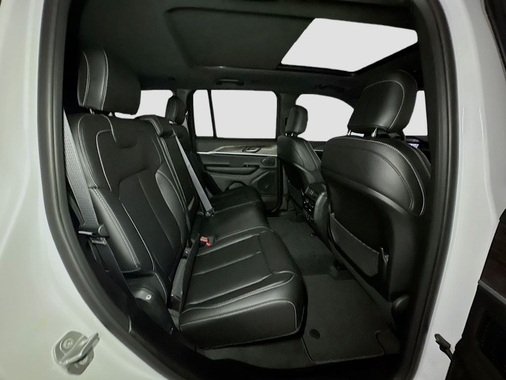 2026 Jeep Grand Cherokee Base