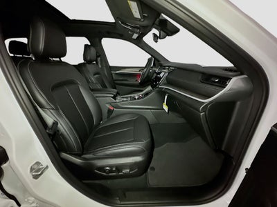 2026 Jeep Grand Cherokee Base