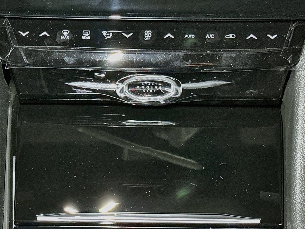 2027 Jeep Grand Cherokee Base