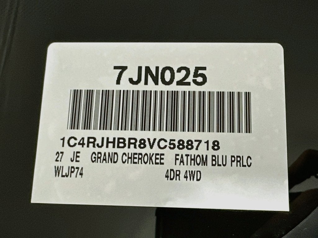2027 Jeep Grand Cherokee Base