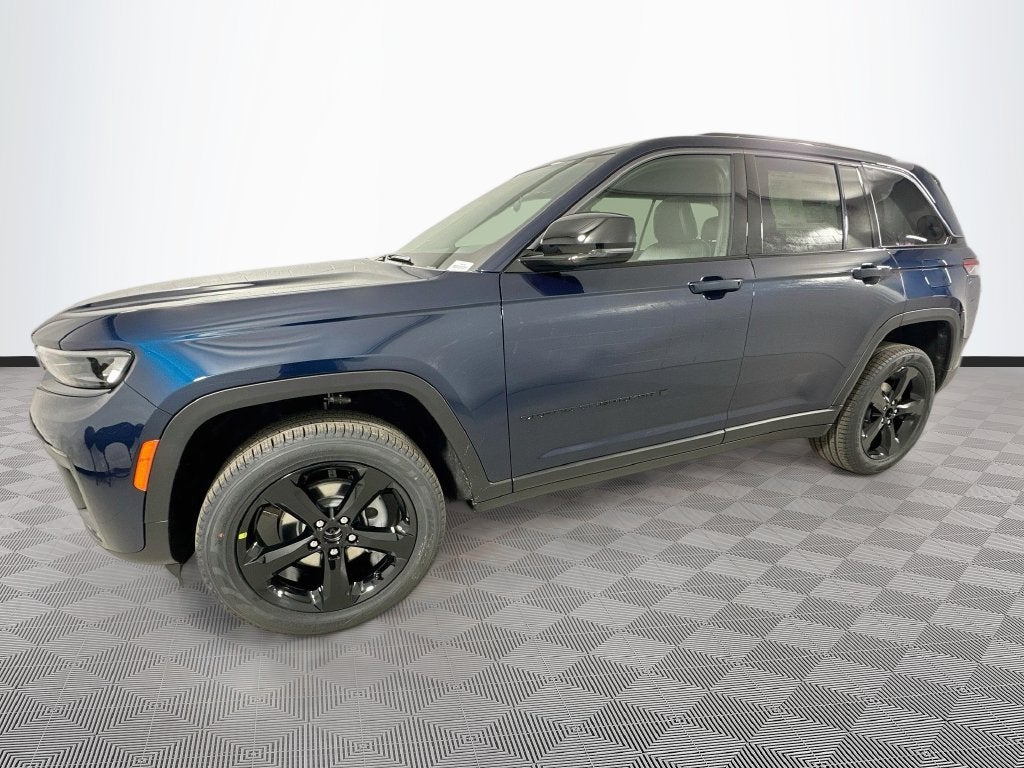2027 Jeep Grand Cherokee Base