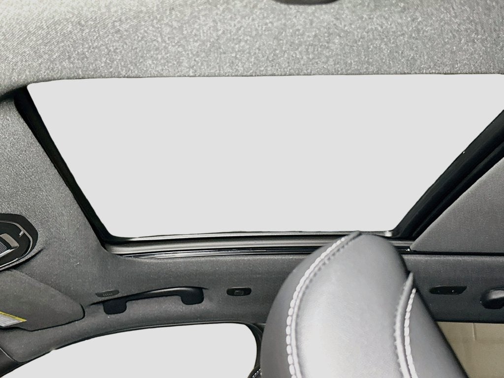 2027 Jeep Grand Cherokee Base