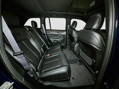 2027 Jeep Grand Cherokee Base