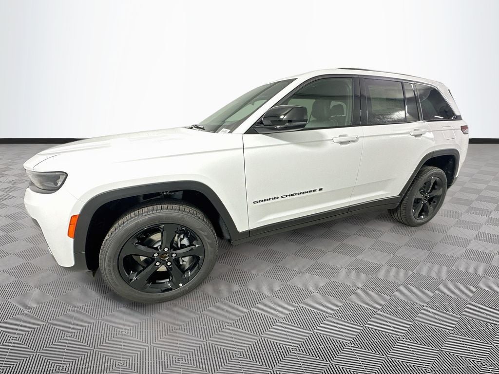 2026 Jeep Grand Cherokee Base