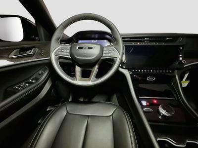 2026 Jeep Grand Cherokee Base