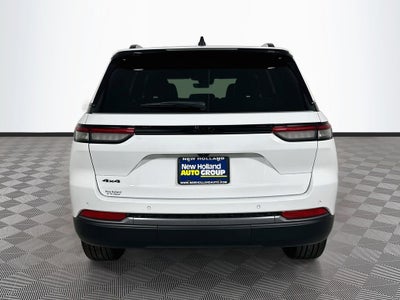 2026 Jeep Grand Cherokee Base