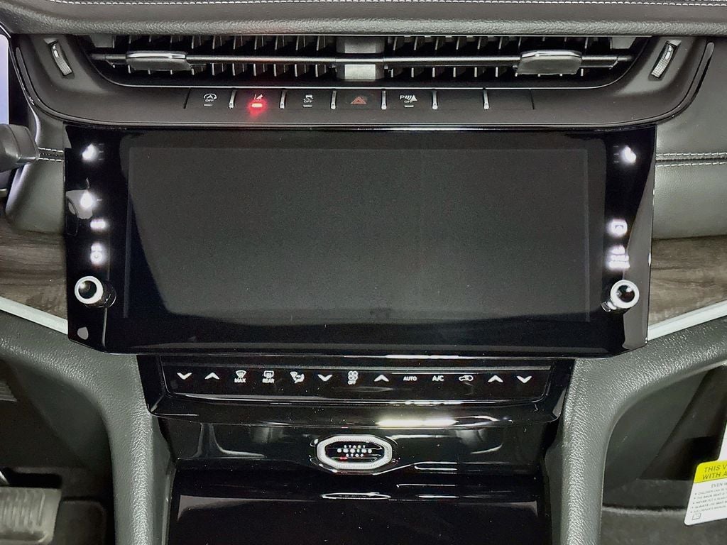 2026 Jeep Grand Cherokee Base