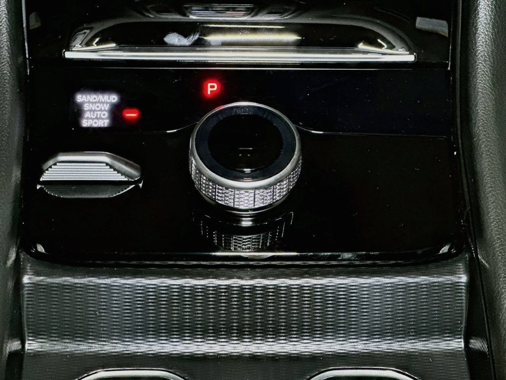 2027 Jeep Grand Cherokee Base