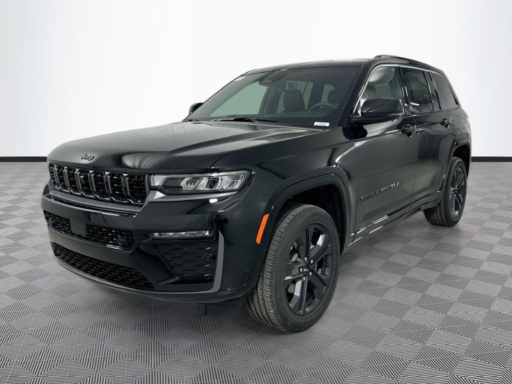 2027 Jeep Grand Cherokee Base