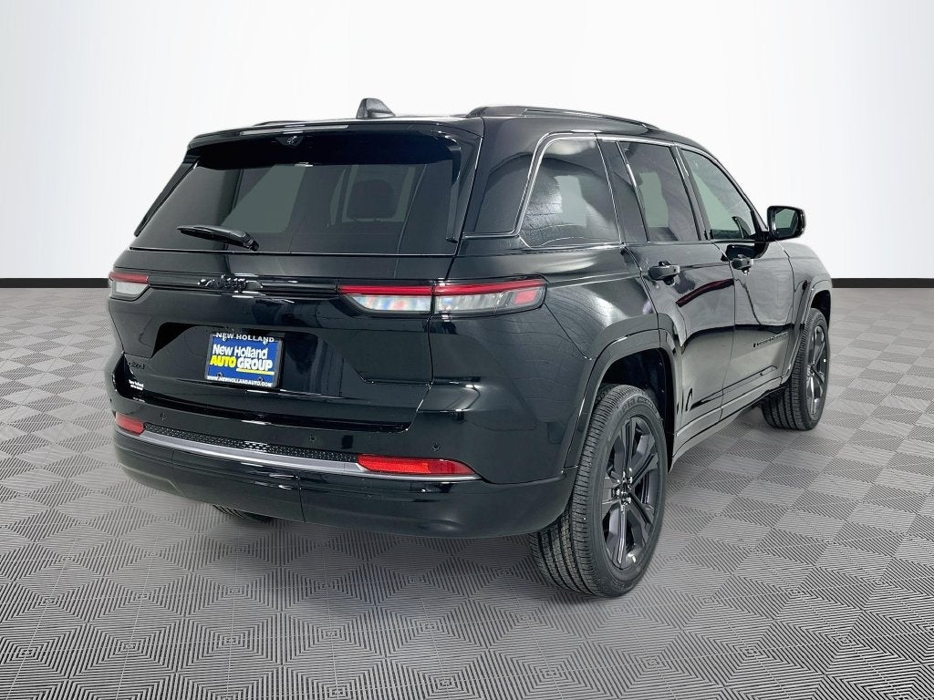 2027 Jeep Grand Cherokee Base