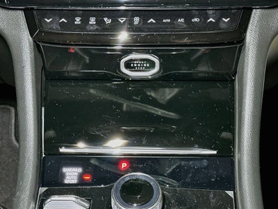 2027 Jeep Grand Cherokee Base