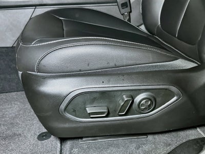 2027 Jeep Grand Cherokee Base