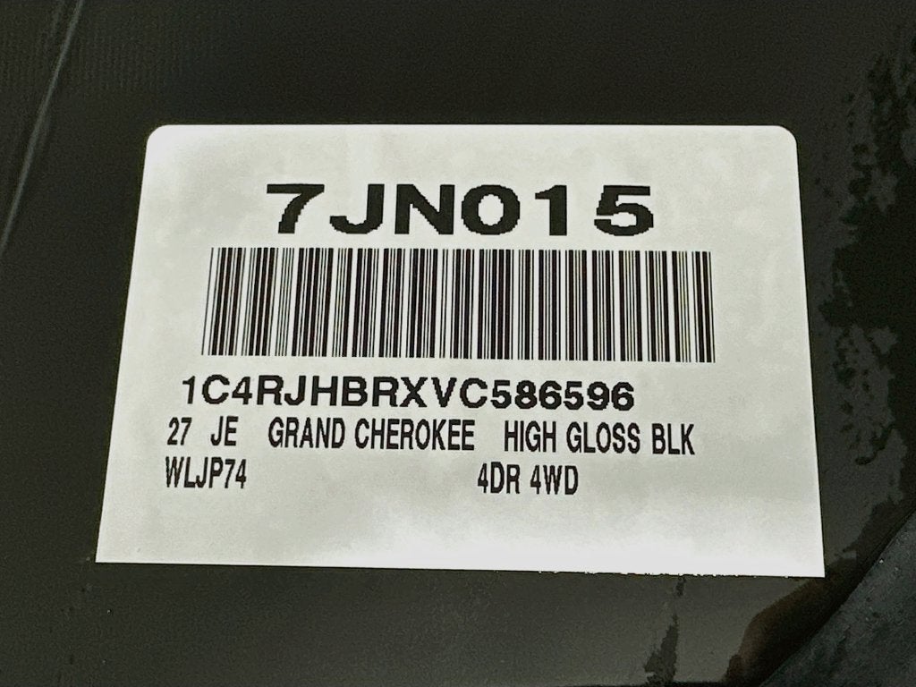 2027 Jeep Grand Cherokee Base