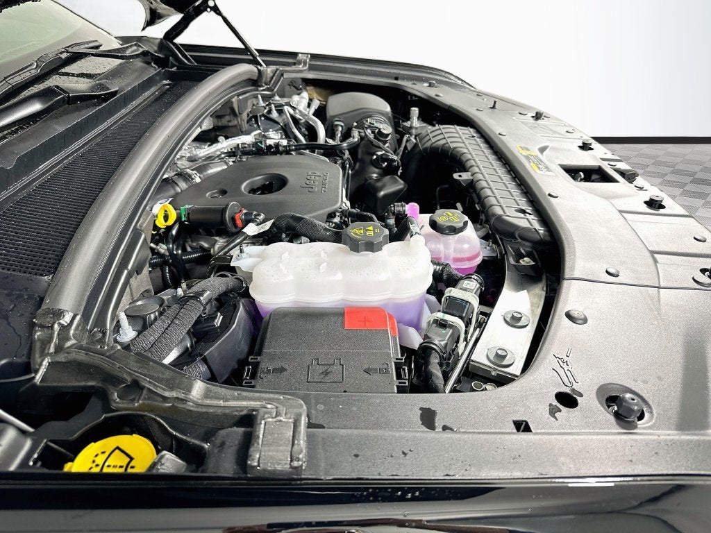 2027 Jeep Grand Cherokee Base