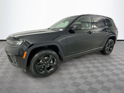 2027 Jeep Grand Cherokee Base
