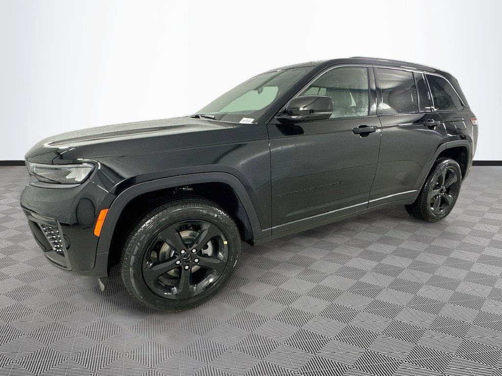 2027 Jeep Grand Cherokee Base