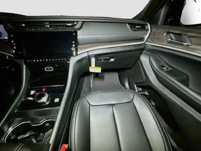 2027 Jeep Grand Cherokee Base