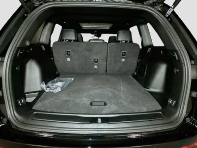 2027 Jeep Grand Cherokee Base
