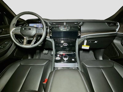2027 Jeep Grand Cherokee Base