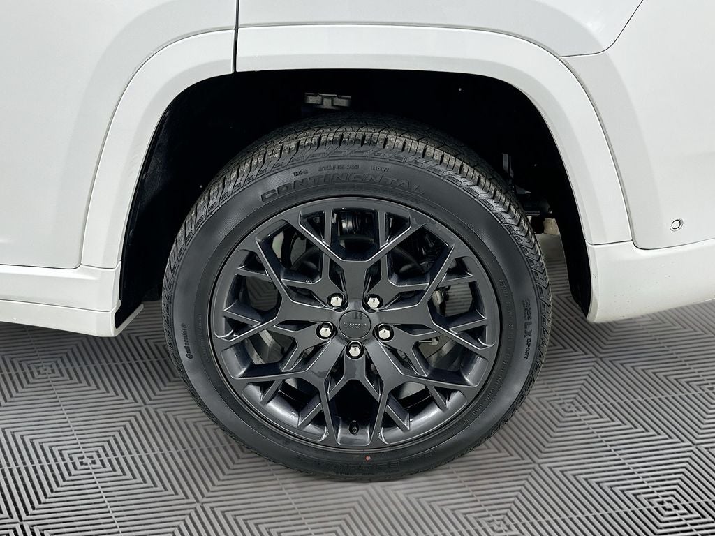2025 Jeep Grand Cherokee Summit Reserve