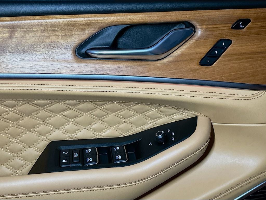 2025 Jeep Grand Cherokee Summit Reserve