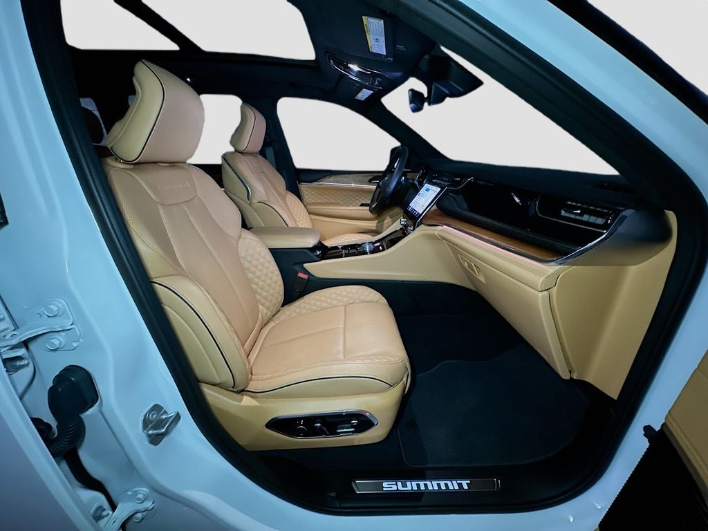 2025 Jeep Grand Cherokee Summit Reserve