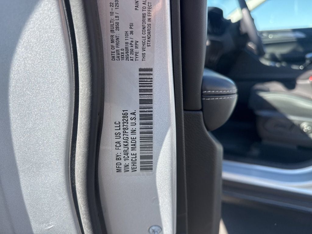 2023 Jeep Grand Cherokee L Laredo