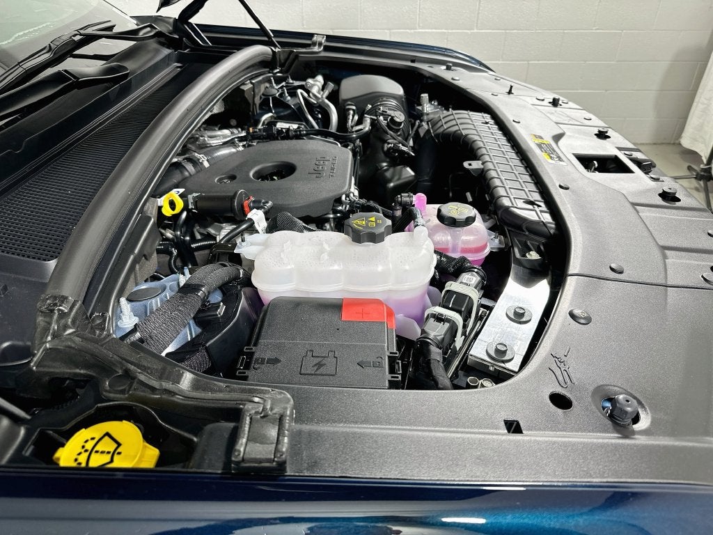 2027 Jeep Grand Cherokee L Base