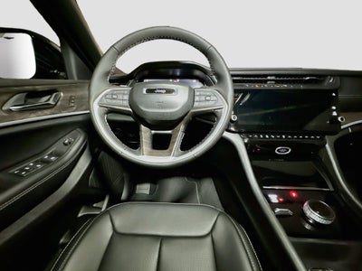 2027 Jeep Grand Cherokee L Base