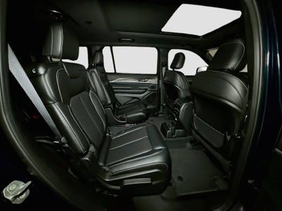 2027 Jeep Grand Cherokee L Base