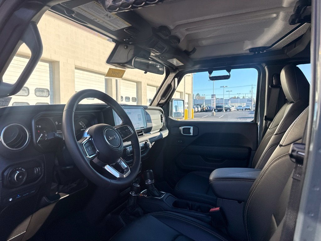2024 Jeep Wrangler Sahara 4xe
