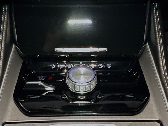 2025 Jeep Wagoneer Base