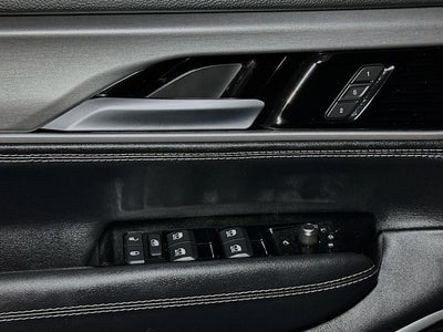 2025 Jeep Wagoneer Base