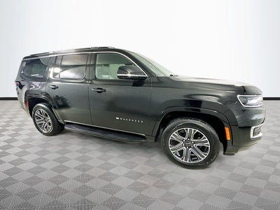 2025 Jeep Wagoneer Base