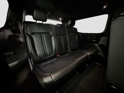 2025 Jeep Wagoneer Base