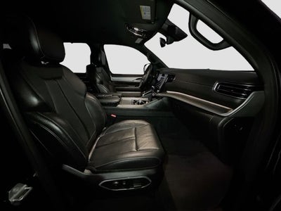 2025 Jeep Wagoneer Base