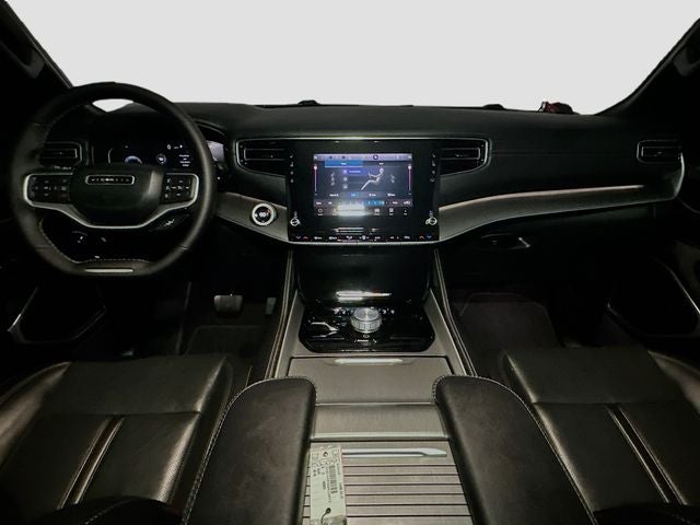 2025 Jeep Wagoneer Base