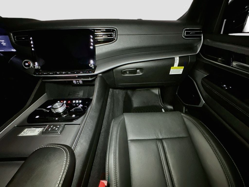 2026 Jeep Grand Wagoneer Base
