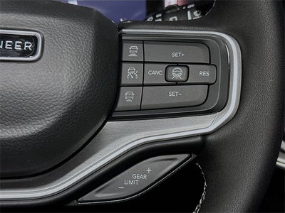 2026 Jeep Grand Wagoneer Base