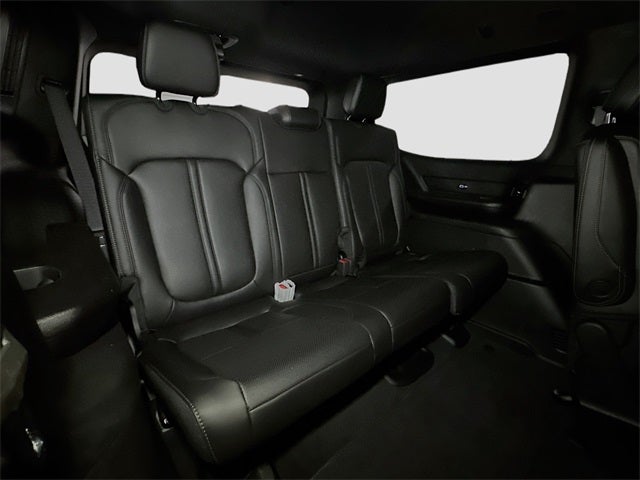 2026 Jeep Grand Wagoneer Base