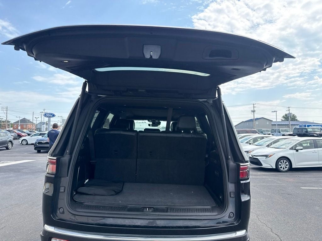 2022 Jeep Wagoneer Series III
