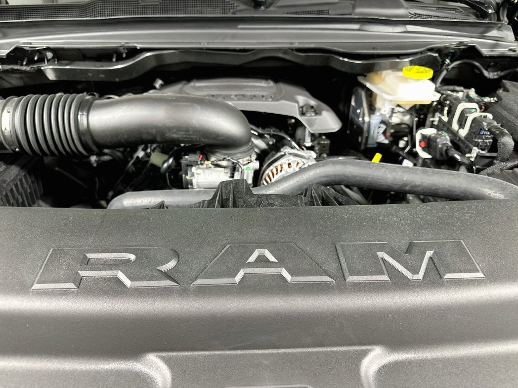 2027 RAM 1500 Big Horn/Lone Star