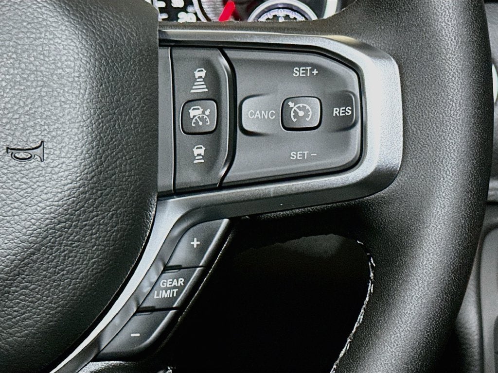 2027 RAM 1500 Big Horn/Lone Star